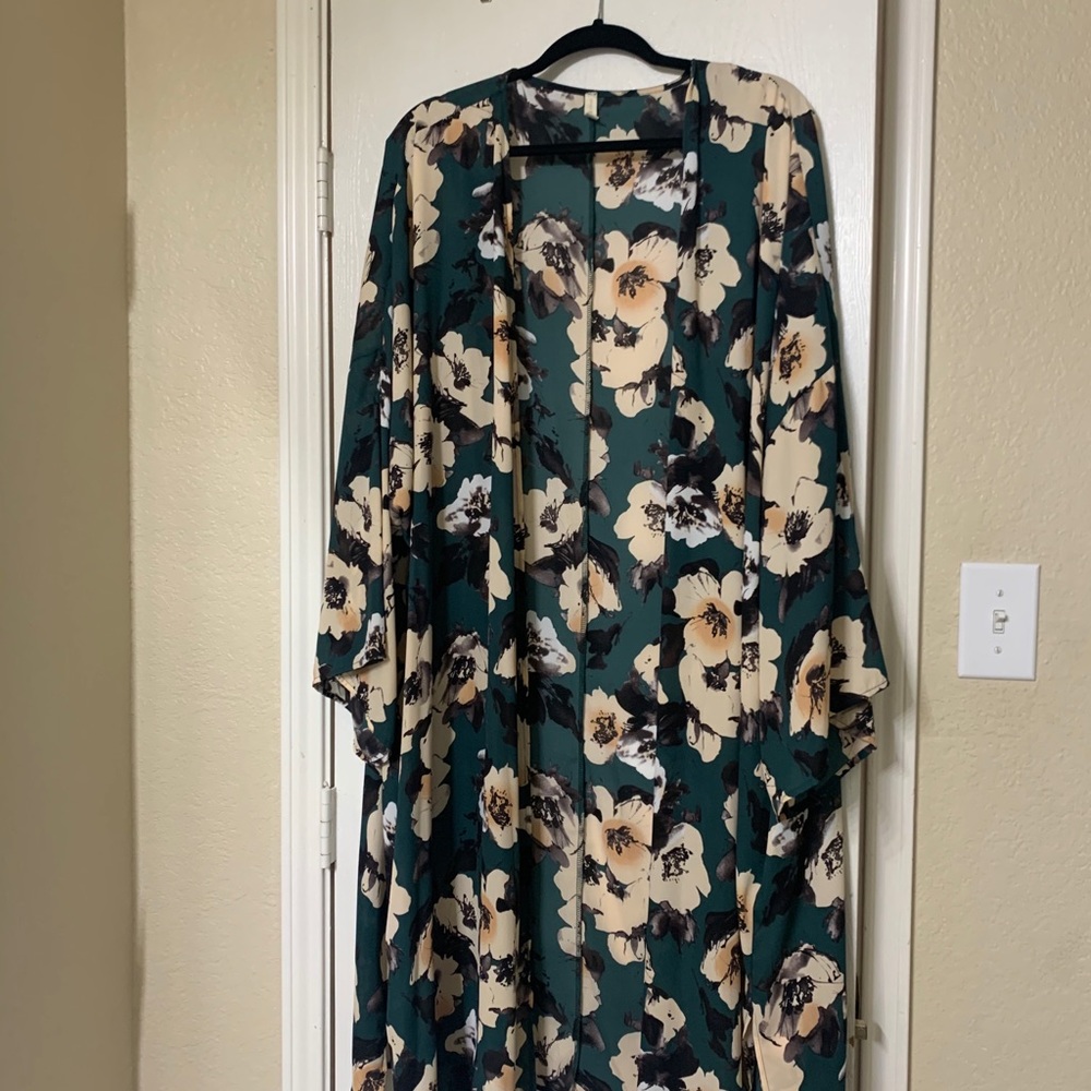 Floral kimono